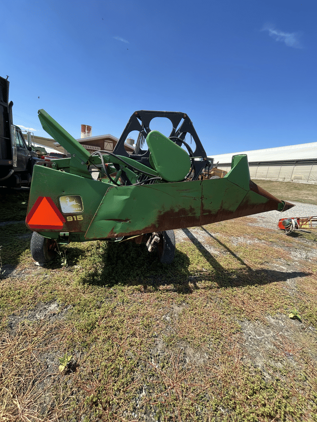 Image of John Deere 915 equipment image 2