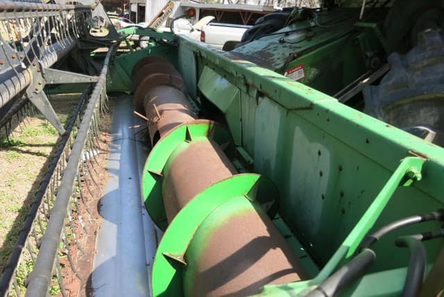 Image of John Deere 915F equipment image 2