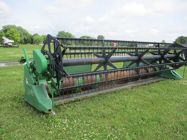 Image of John Deere 920 equipment image 2