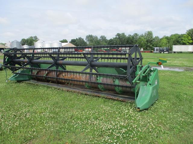 Image of John Deere 920 Primary image