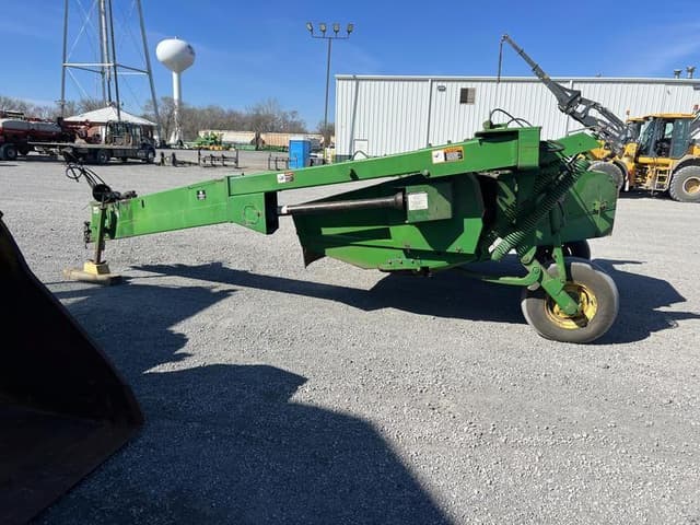 Image of John Deere 920 equipment image 2