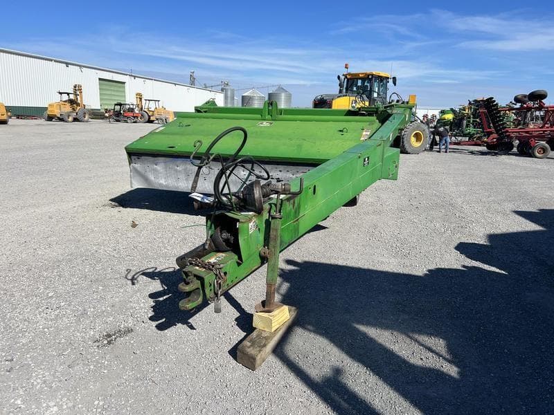 Image of John Deere 920 Primary image