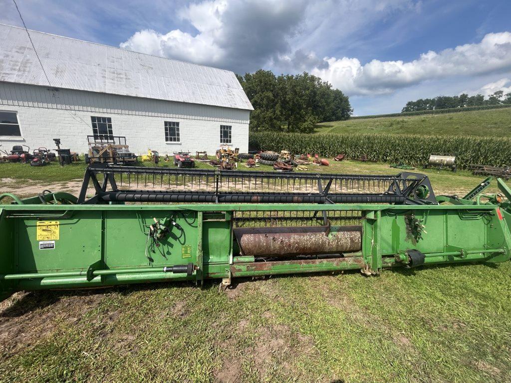 Image of John Deere 920 Image 1