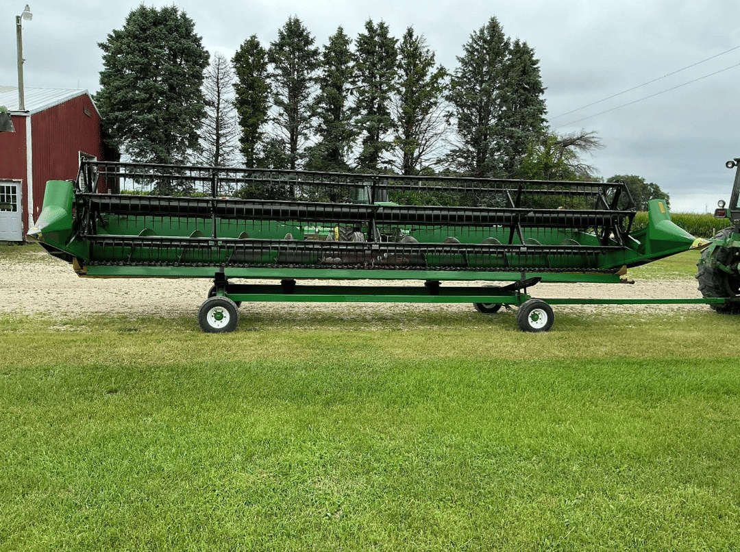 Image of John Deere 925 Primary image