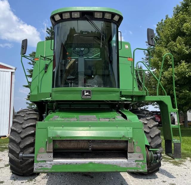 Image of John Deere 9400 equipment image 1
