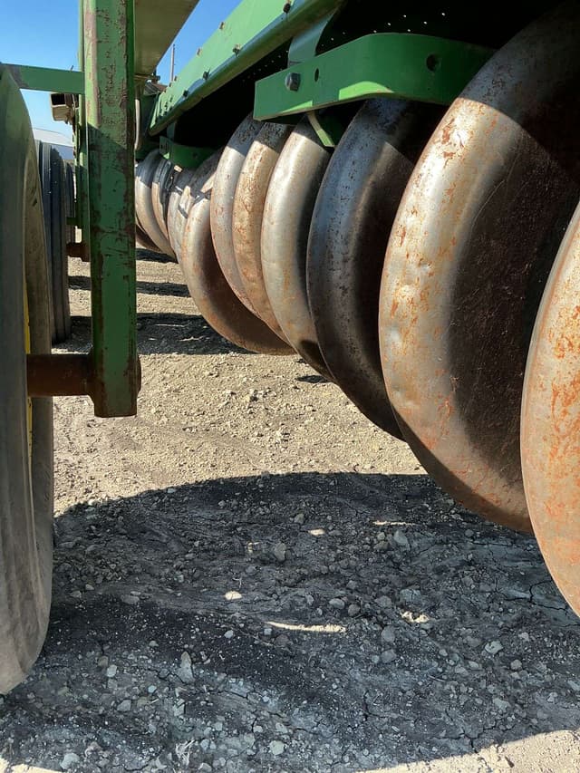 Image of John Deere 9400 equipment image 1