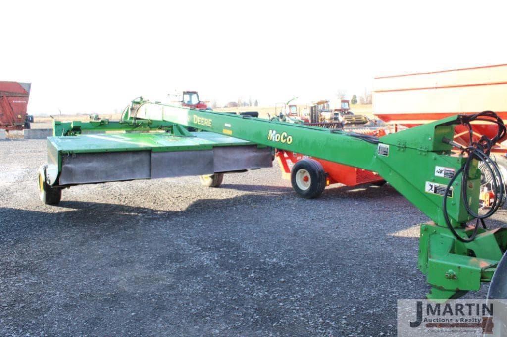 Image of John Deere 946 Primary image