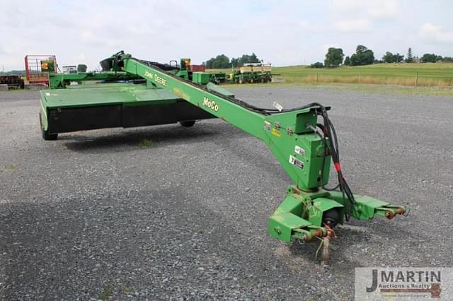 Image of John Deere 946 equipment image 1