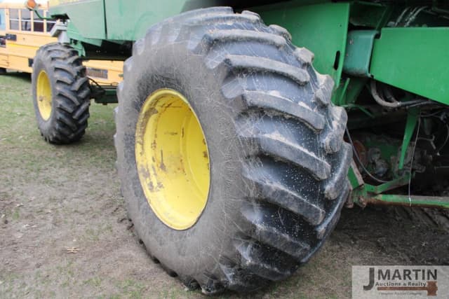 Image of John Deere 9510 equipment image 4