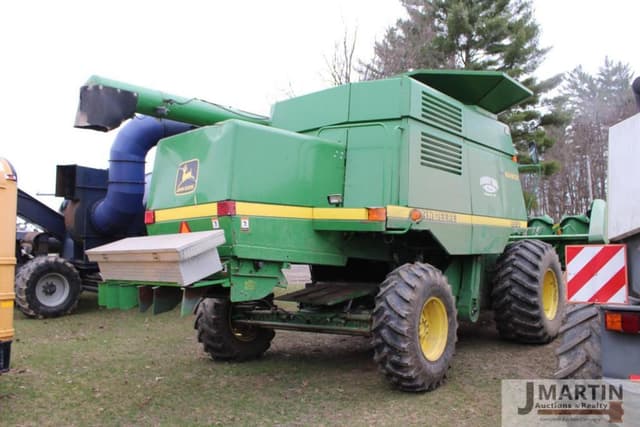 Image of John Deere 9510 equipment image 2