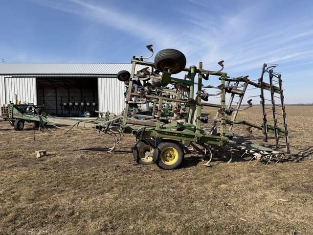 Image of John Deere 960 equipment image 4