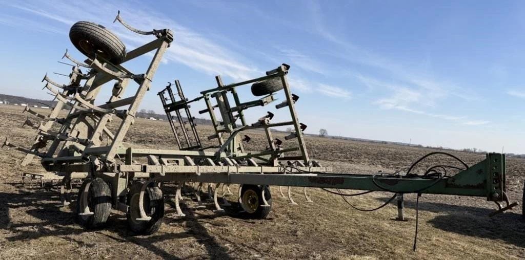 John Deere 960 Equipment Image0