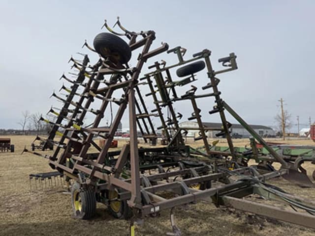 Image of John Deere 960 equipment image 2