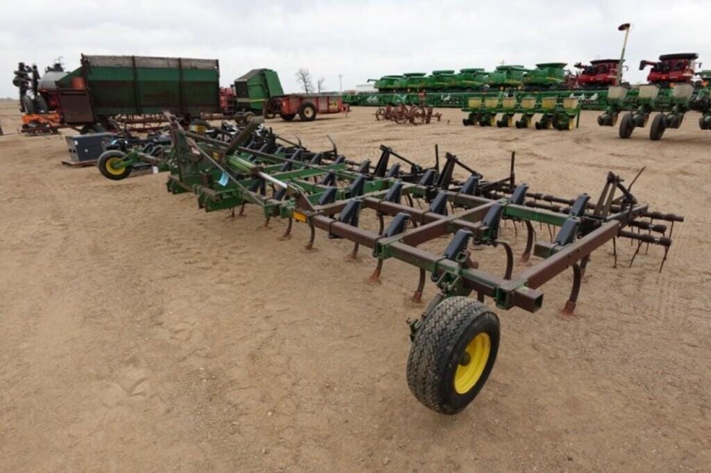 Main image John Deere 960