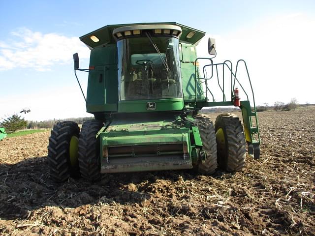 Image of John Deere 9600 equipment image 2