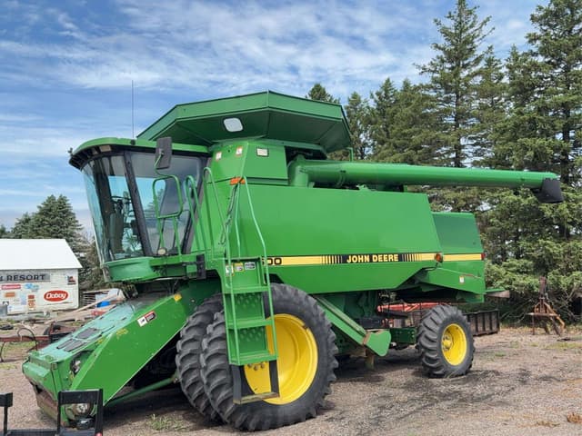 Image of John Deere 9600 equipment image 1