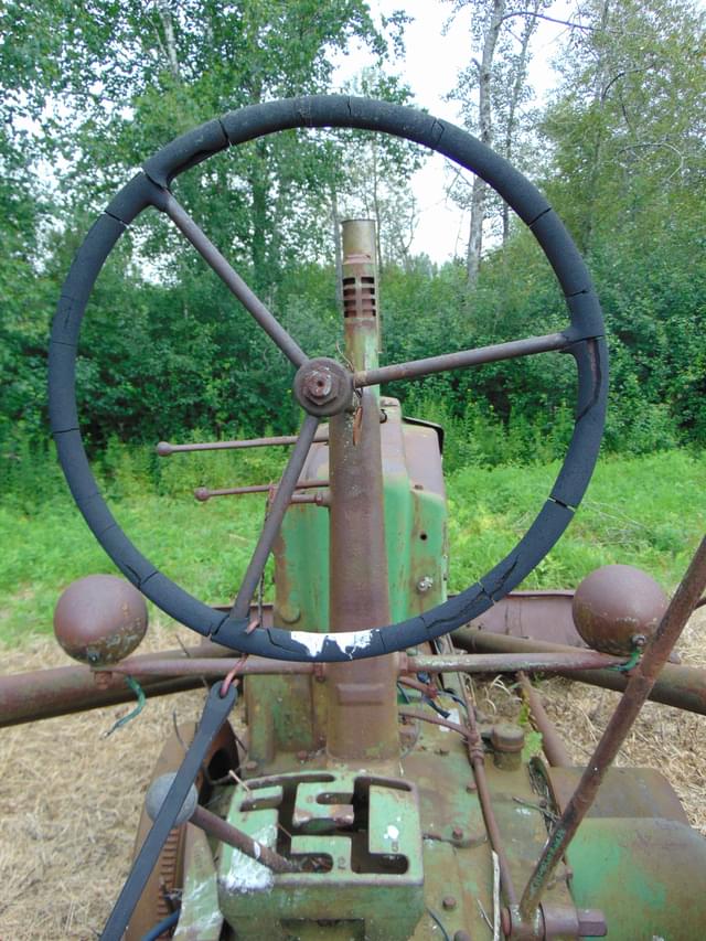 Image of John Deere A equipment image 4