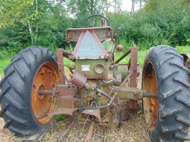 Image of John Deere A equipment image 3