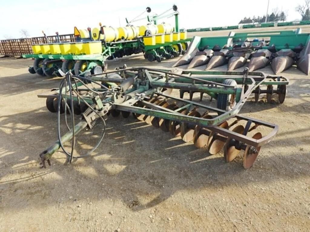 Image of John Deere AW Primary image