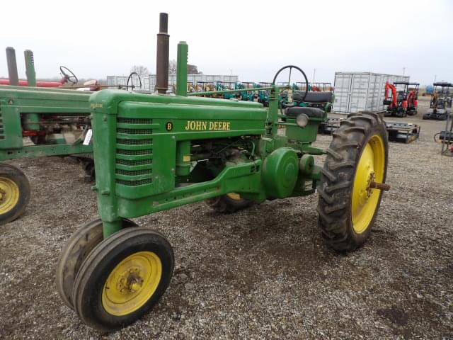 Image of John Deere B Image 1