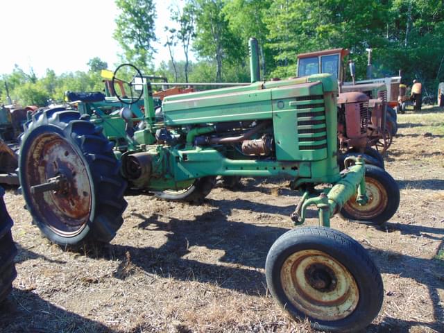 Image of John Deere B equipment image 2