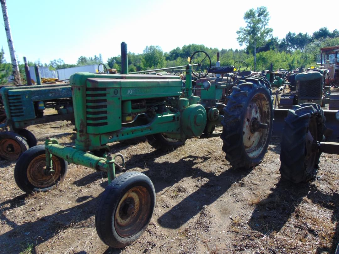 Image of John Deere B Primary image