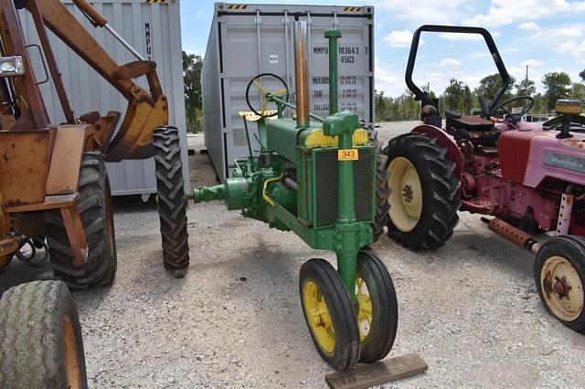 Image of John Deere B equipment image 1