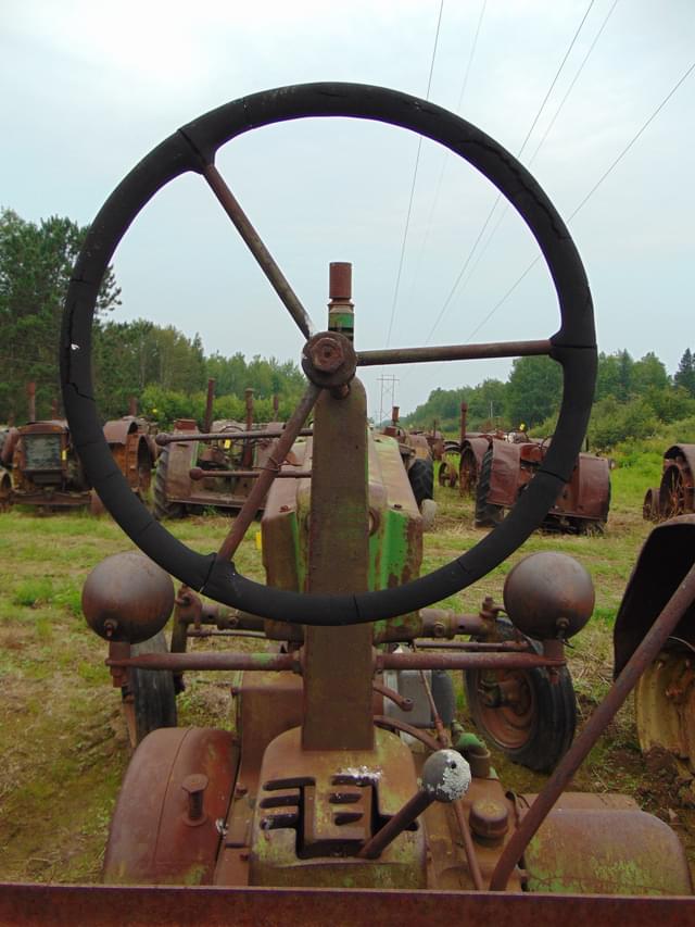 Image of John Deere B equipment image 4