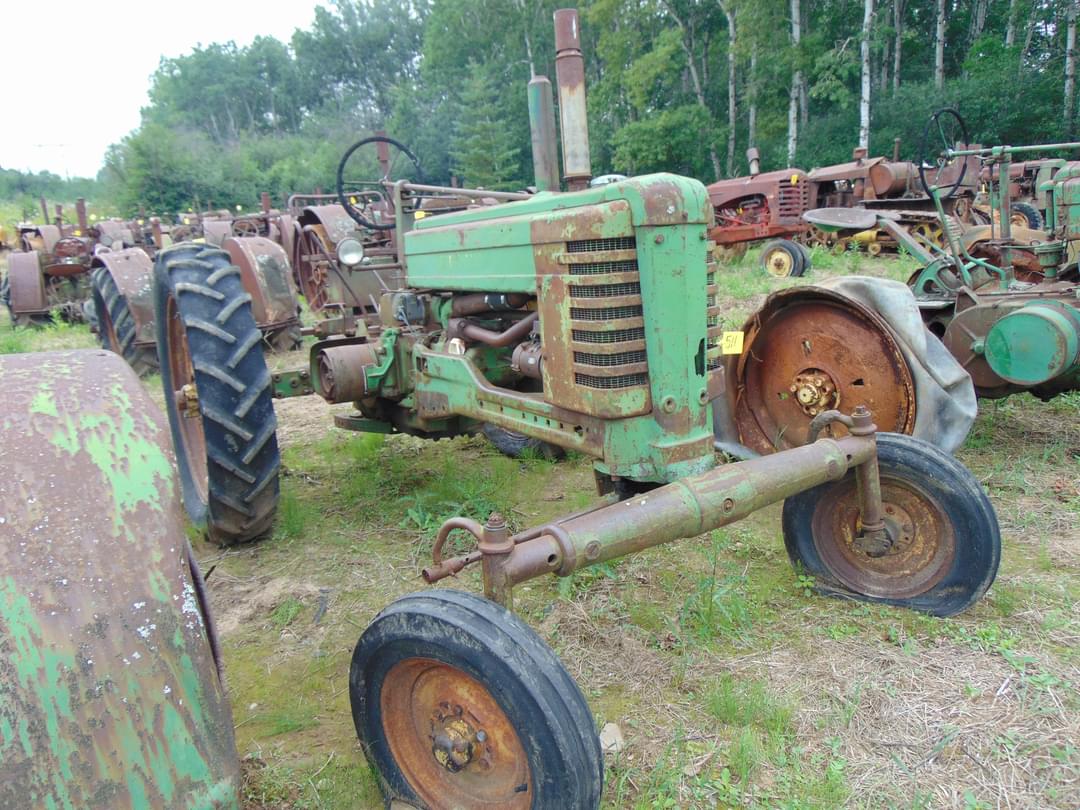 Image of John Deere B Primary image