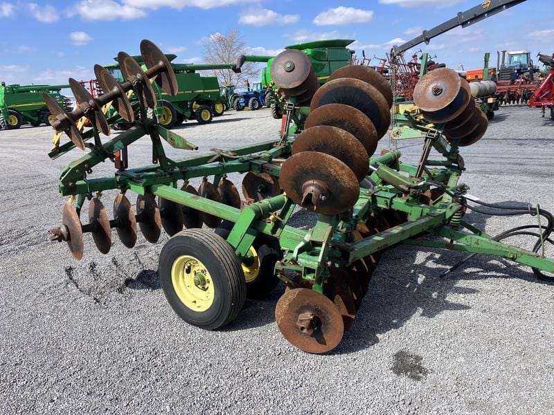 John Deere EH1B1 Equipment Image0