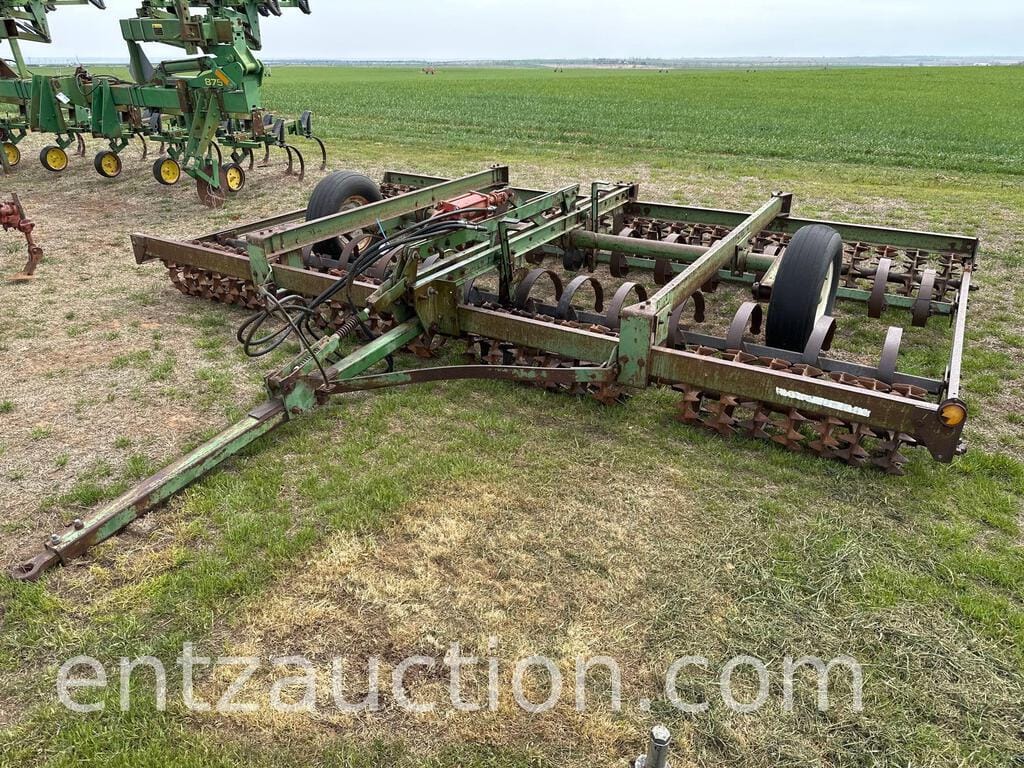 Main image John Deere Undetermined