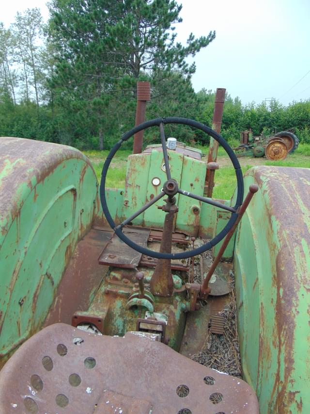 Image of John Deere D equipment image 4
