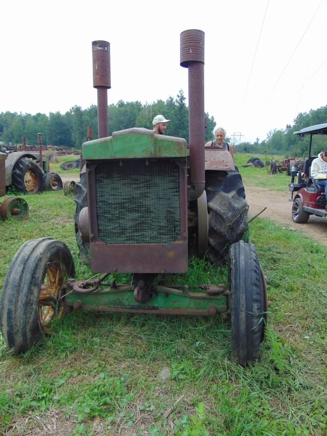 Image of John Deere D equipment image 1