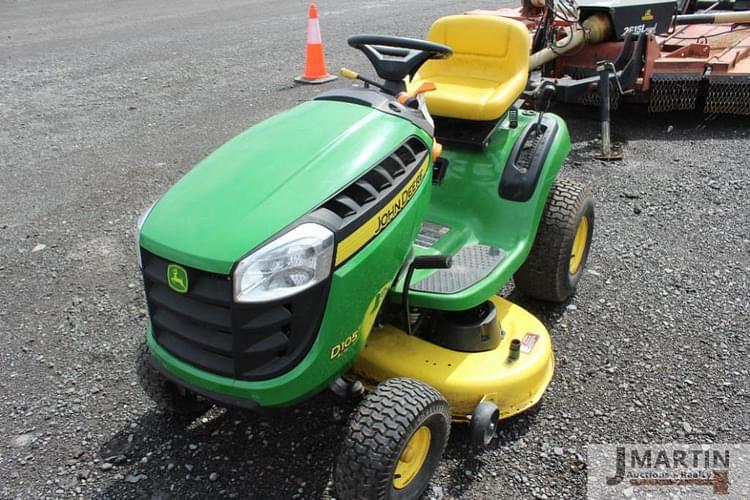 John deere d105 discount riding lawn mower