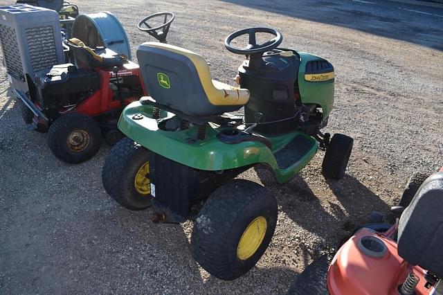 Image of John Deere D105 equipment image 3