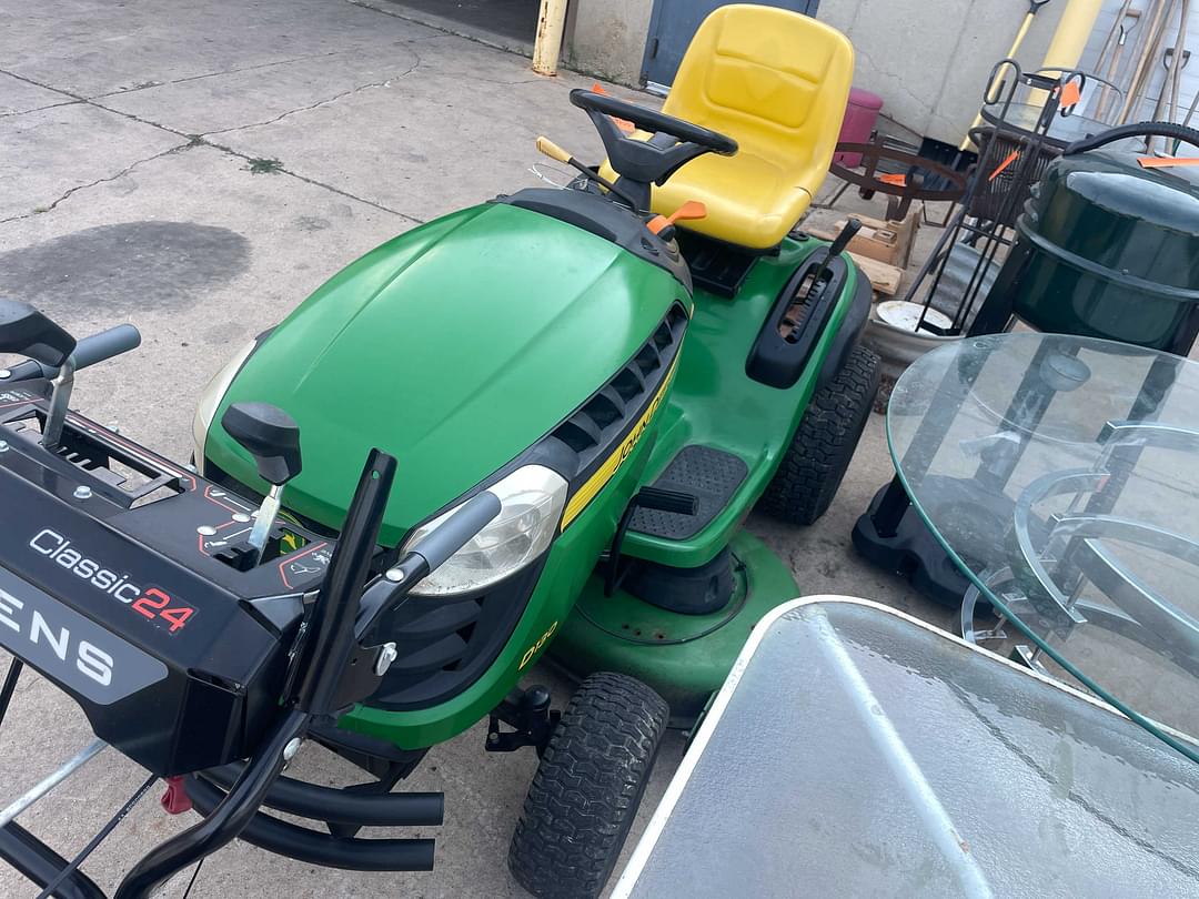 Image of John Deere D130 Primary image