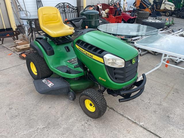 Image of John Deere D130 equipment image 2