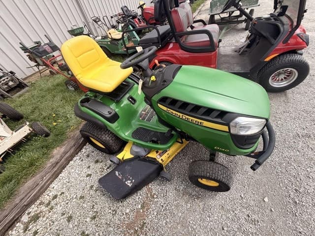 Image of John Deere D140 equipment image 3