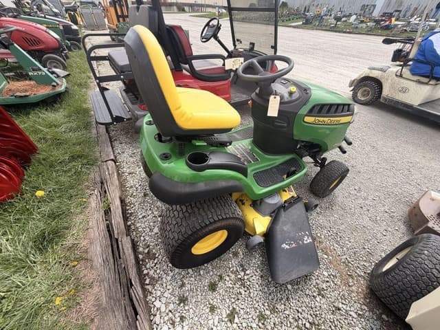 Image of John Deere D140 equipment image 4