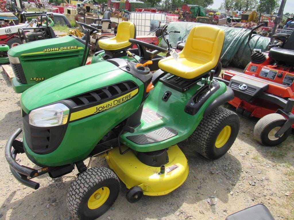 Main image John Deere D130