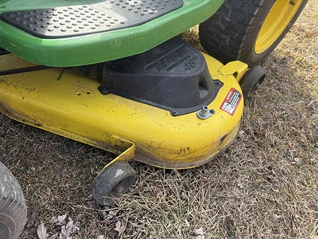 Image of John Deere D160 equipment image 4