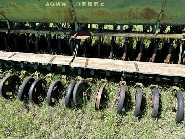 Image of John Deere DR equipment image 2