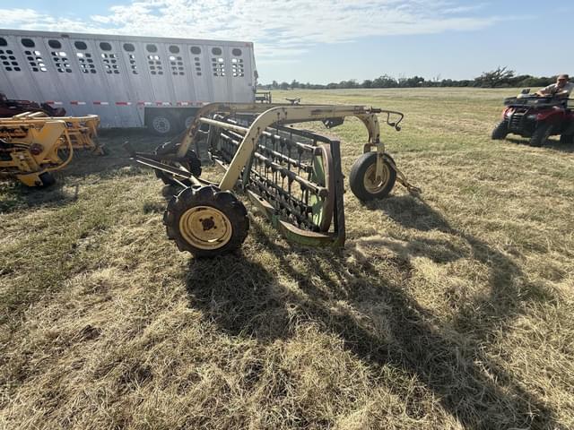 Image of John Deere E0640 equipment image 3