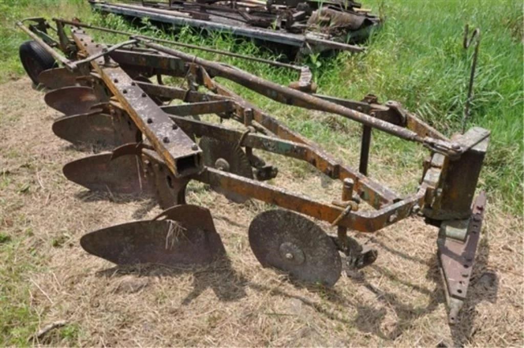 Image of John Deere F145 Image 0