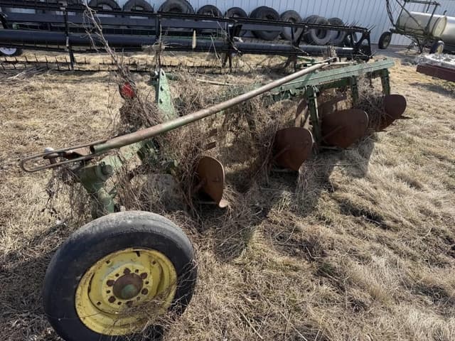 Image of John Deere 145H equipment image 1