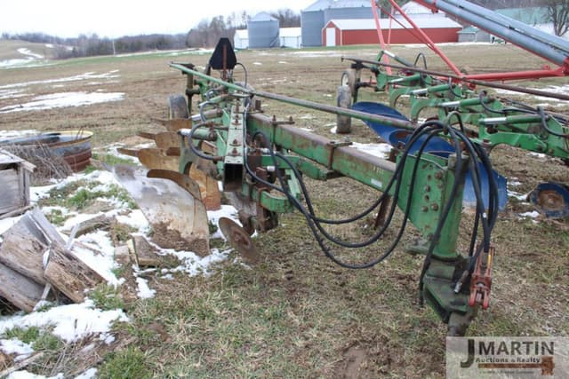 Image of John Deere F350 equipment image 1