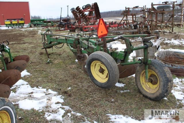 Image of John Deere F350 equipment image 2