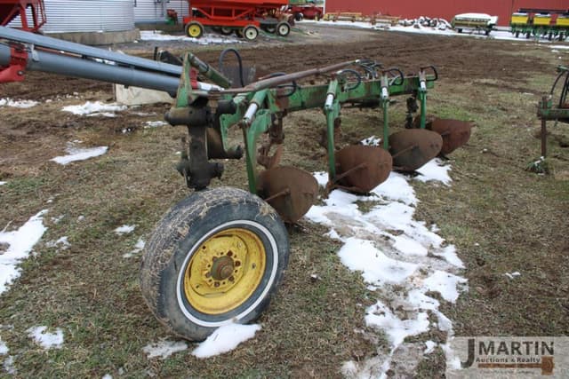 Image of John Deere F350 equipment image 2
