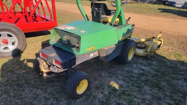 Image of John Deere F925 equipment image 1