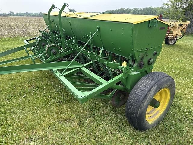Image of John Deere FB-B equipment image 1
